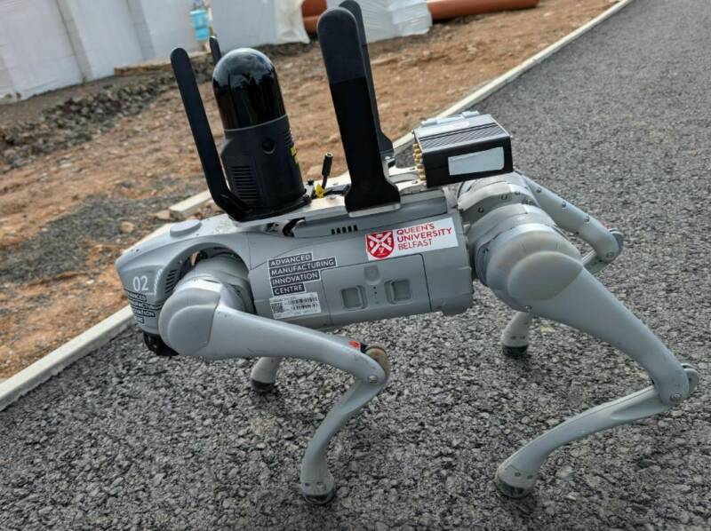 AMIC robot