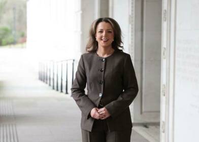 Minister liz kimmins